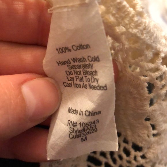 ✨Cream color vest size Medium - Picture 5 of 5